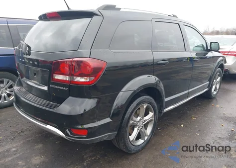 2016 Dodge Journey Crossroad Plus z USA, uszkodzony, nr VIN 3C4PDCGB7GT207901